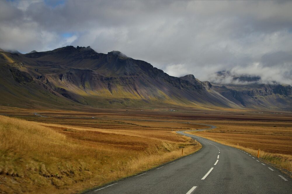 mountains, way, perspective, distant view, travel, scenery, cloudy, iceland, the language of the earth, nature, asphalt, brown travel